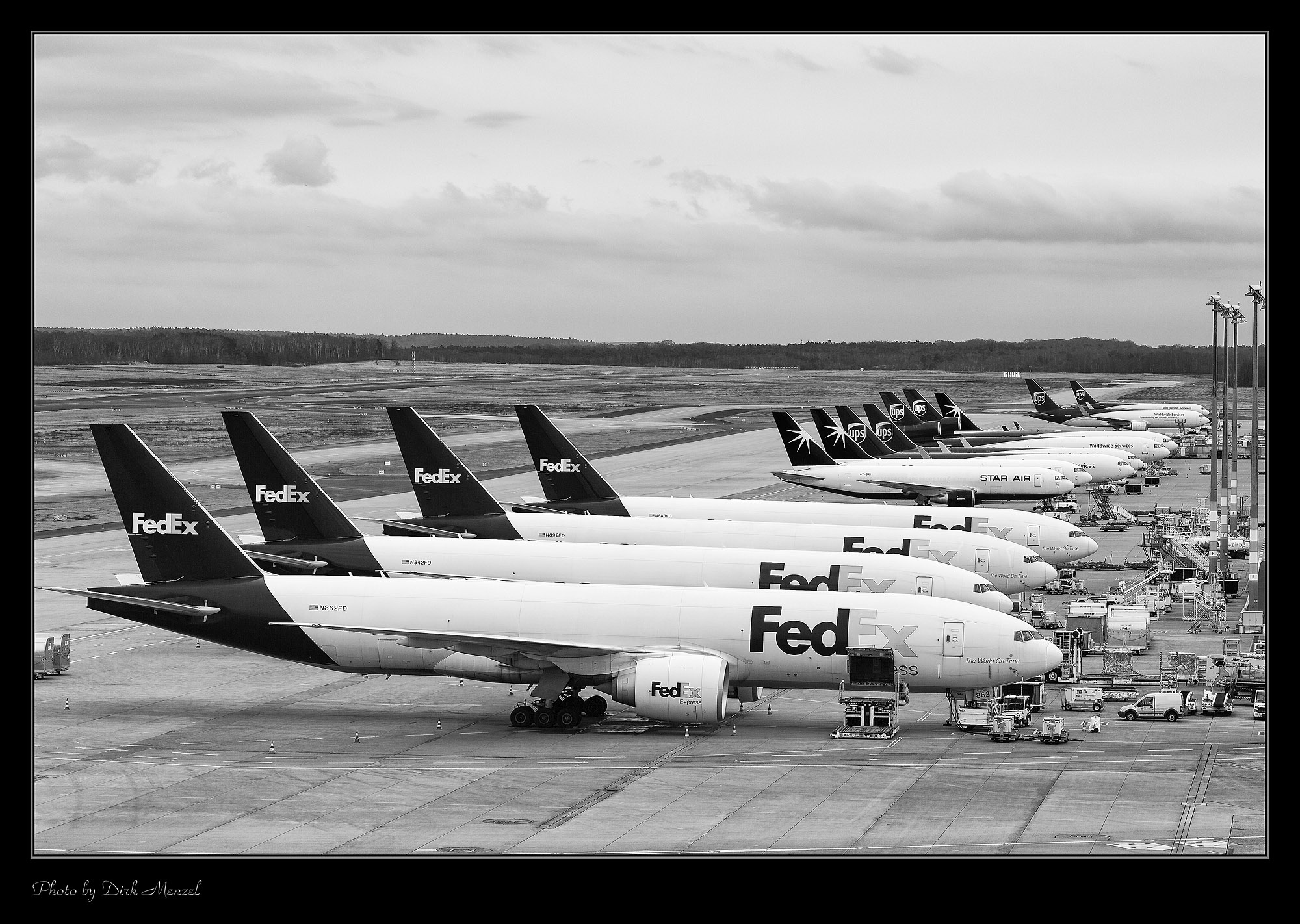 Boeing 777-F (FedEx) & Boeing 767-200F